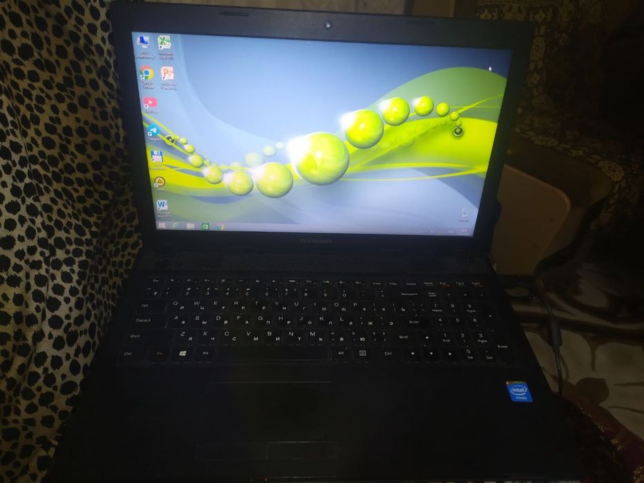Ноутбук Lenovo.