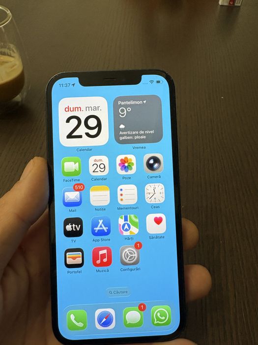 Vand Iphone 12 black