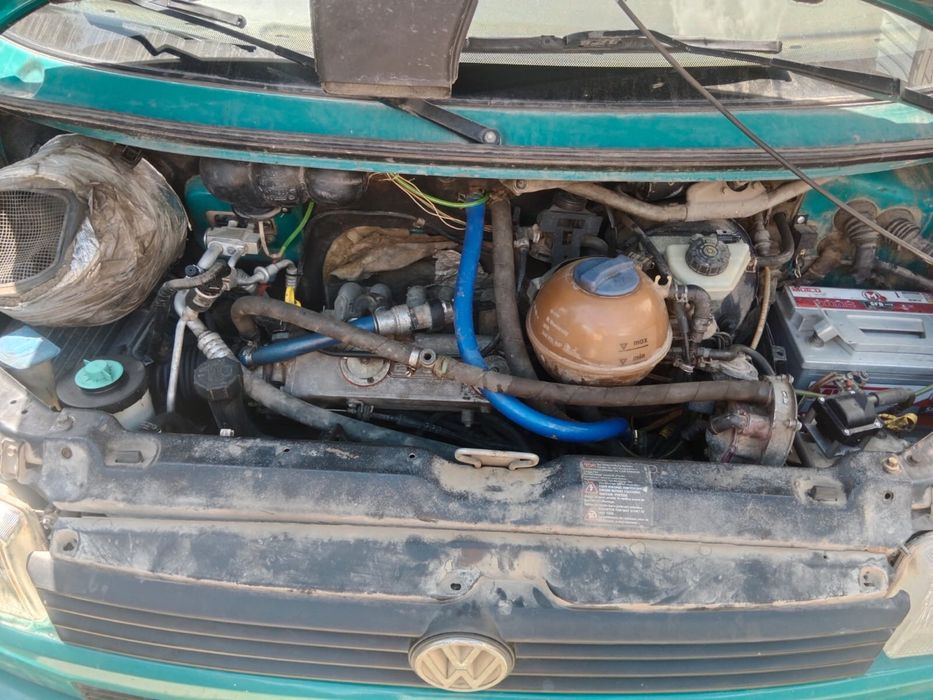 продам Volkswagen Caravelle