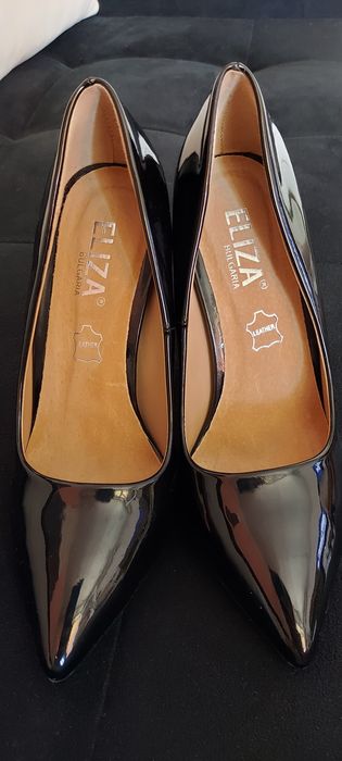 Елегантни дамски обувки