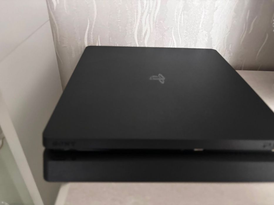 PlayStation 4 Fat