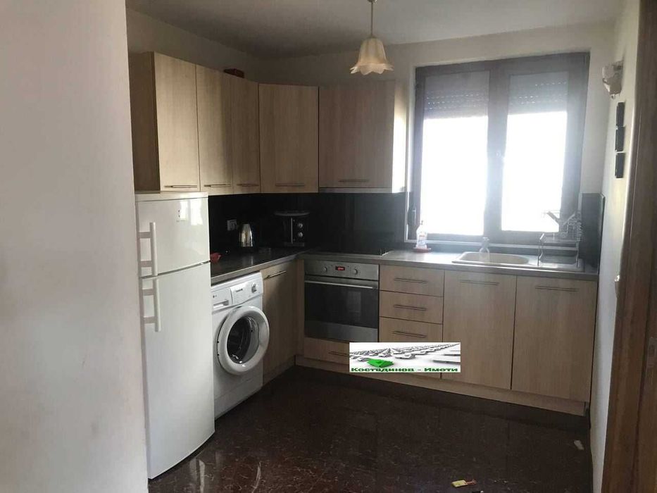 Дава се под наем Къща в с. Златитрап, Област Пловдив - 80 кв.м за 714 € - Снимка #3