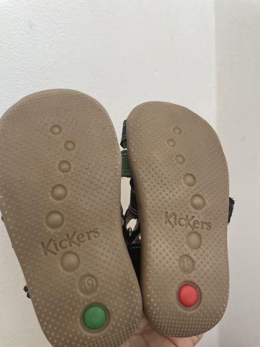 Sandale piele Kickers marimea 19