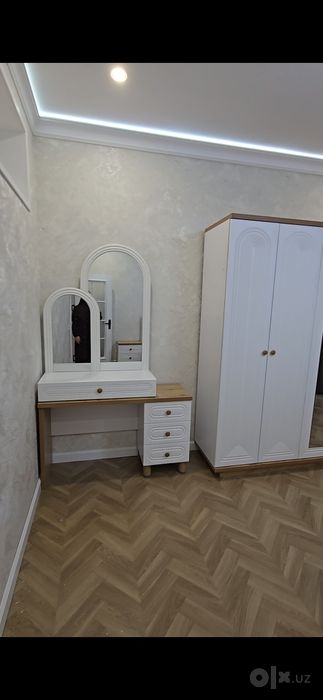 Spalniy garnitur sotiladi