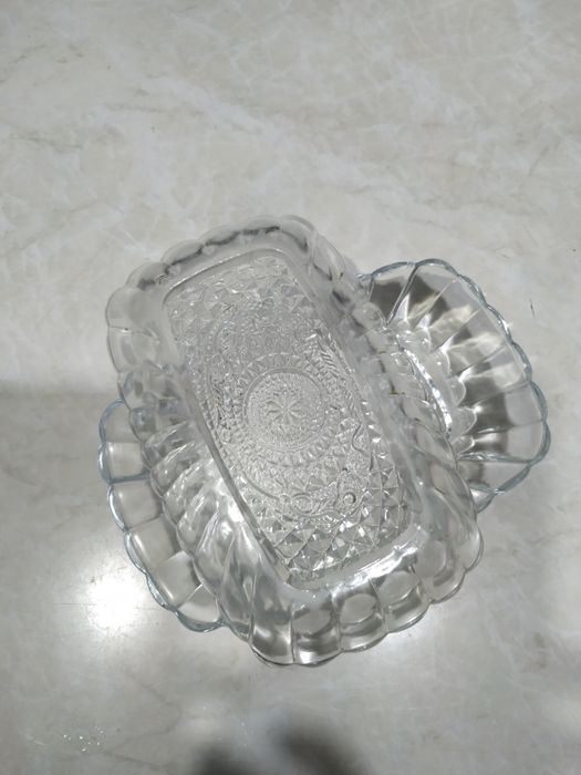 Салатницы разные, стекло