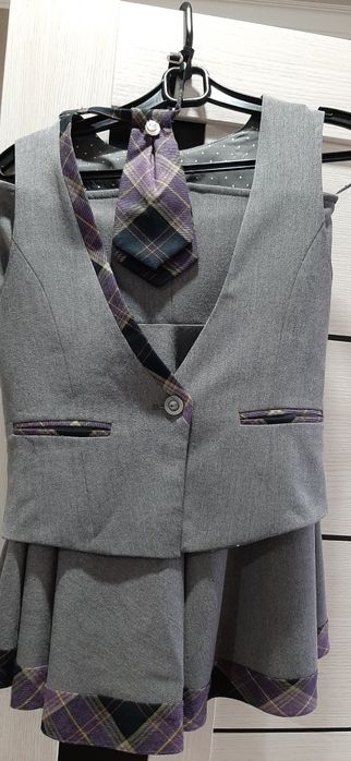 Школьная форма серого цвета