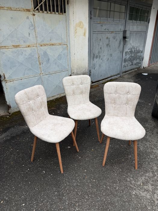 3 scaune noi - se vand doar la pachet