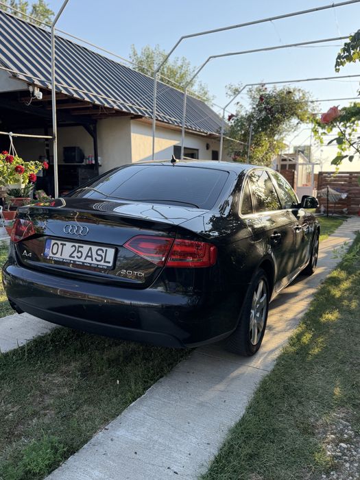 Vand Audi A4-B8