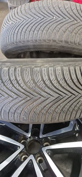 Set 4 Anvelope Michelin( aproape noi) Alpin 5 215/65 R17 – Profil 6mm+, Stare Certificată Auto Soft (Ca Noi)