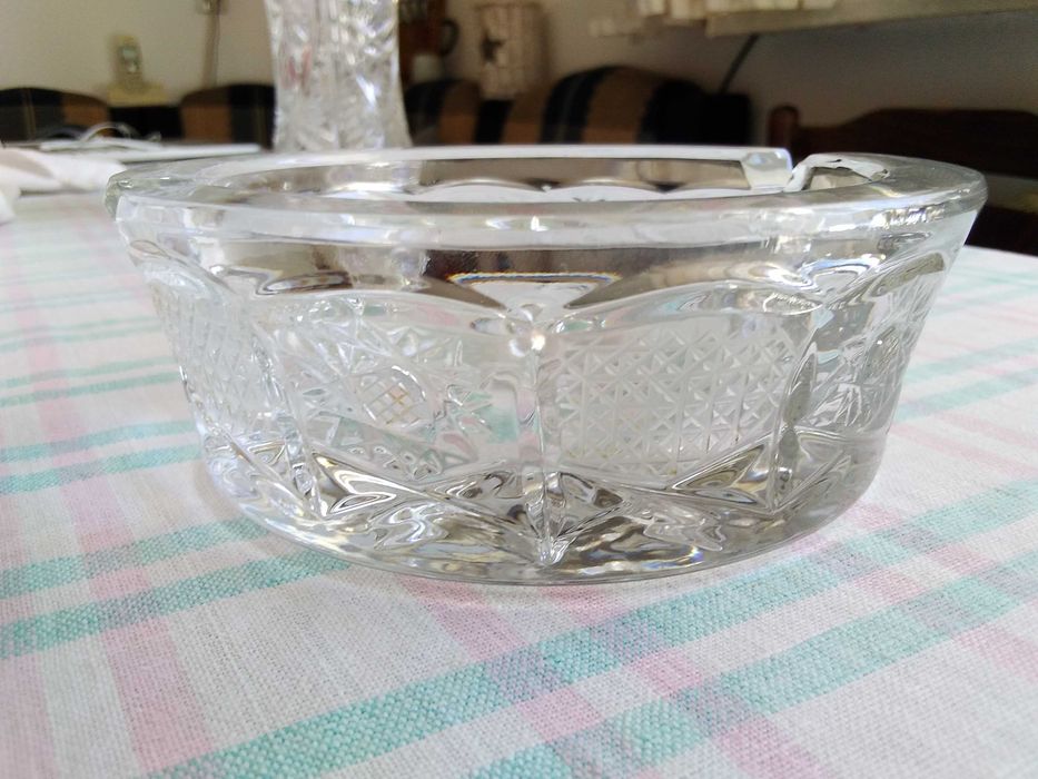 Старинен порцелан, кристал, чаши, кана