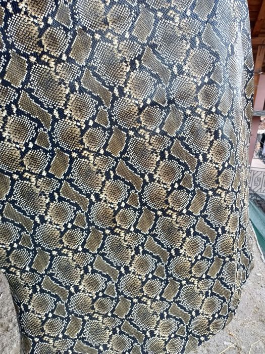 Естествена кожа. Телешки ярешки хастар