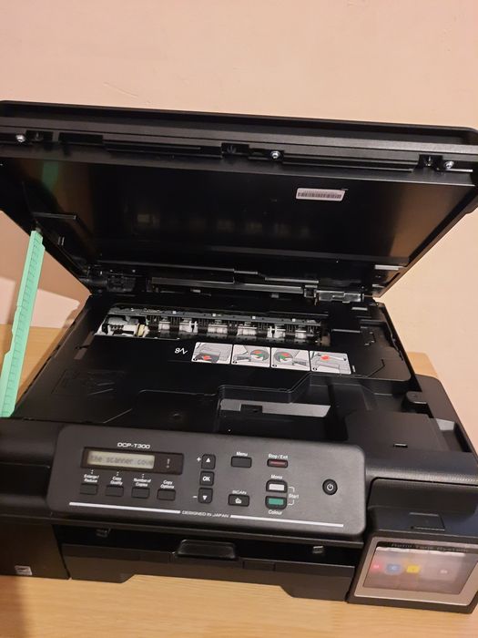 Imprimantă multifuncțională DCP T300 cu sistem CISS