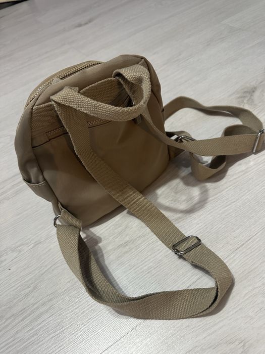 Раница , дамска, водоестойчива