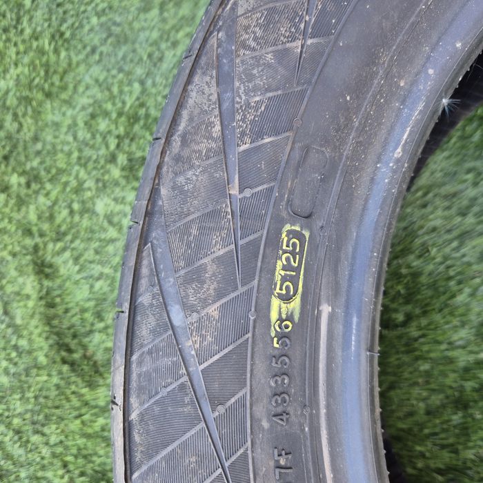 225 50 17 O Anvelopa Nokian nouă