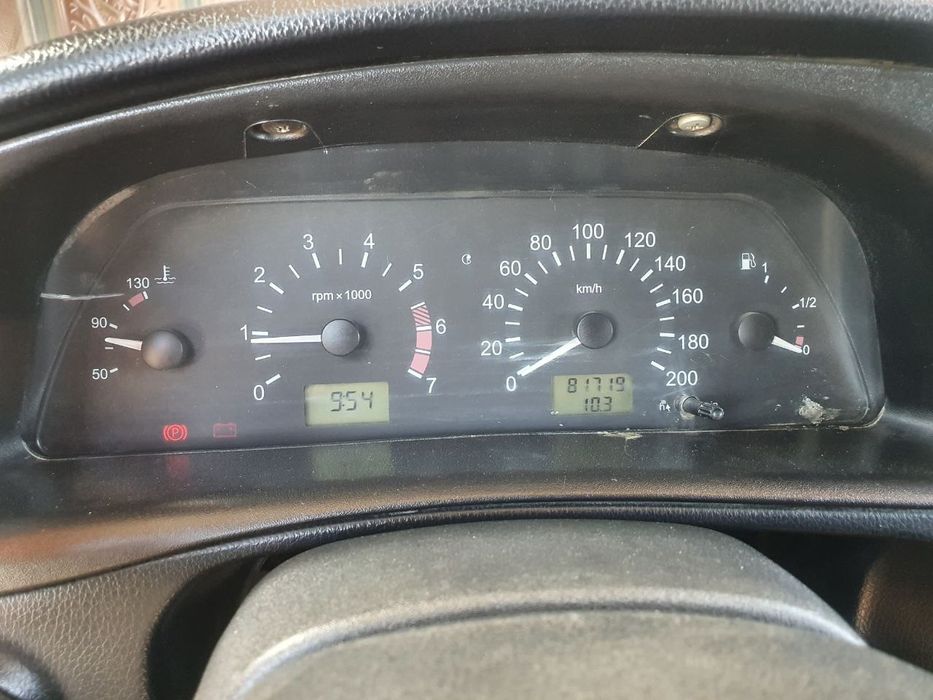 Niva chevrolet sotiladi