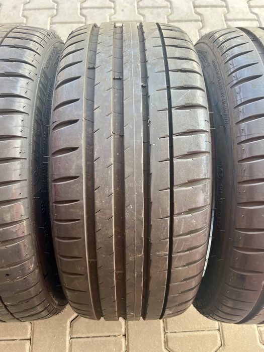 Летни Гуми 225/40/18 MICHELIN Pilot Sport 4 ДОТ: 4023 КАТО НОВИ