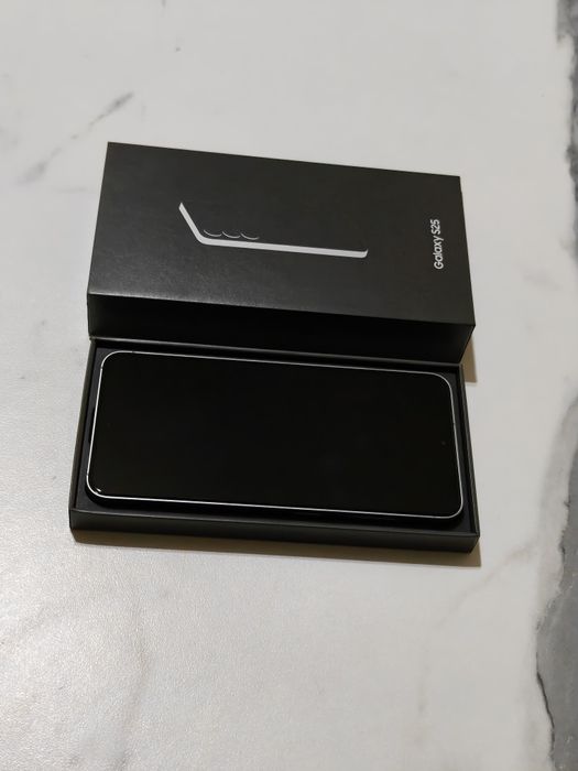 Samsung S25 128 gb Ram 12 5G EAC