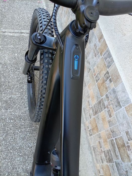 Bicicleta Electrică Specialized Full Suspensie