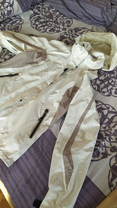 Продавам дамски якета