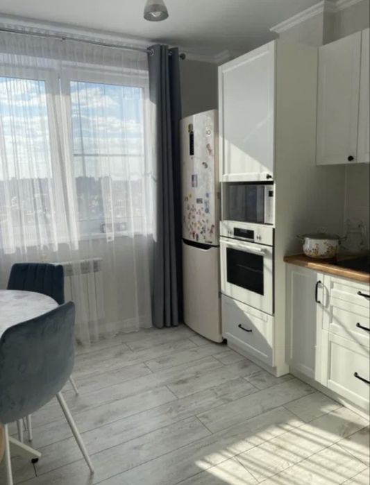 Квартира посуточно Назарбаева 235Б