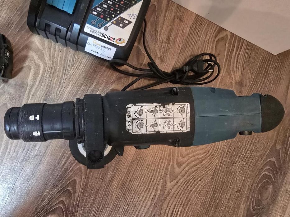 Set Makita DLX2430T polizor unghiular+mașină de găurit/înșurubat -P-