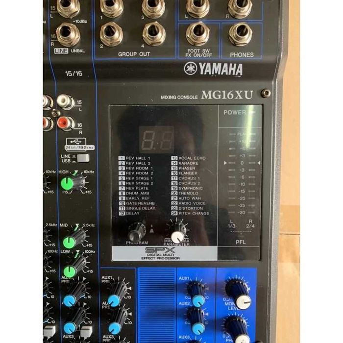 Микшерный пульт Yamaha MG16XU