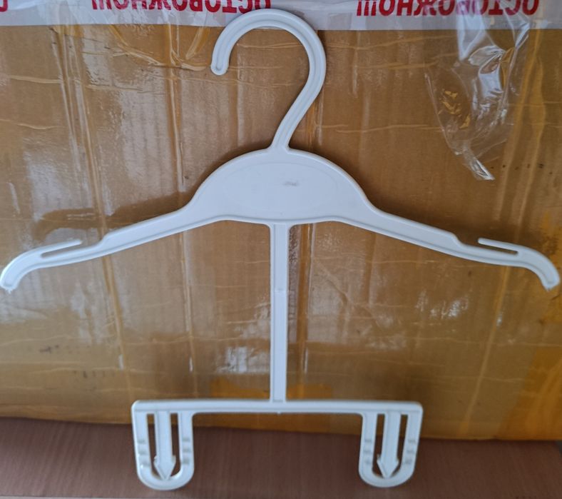 Продам вешалки недорого!!!