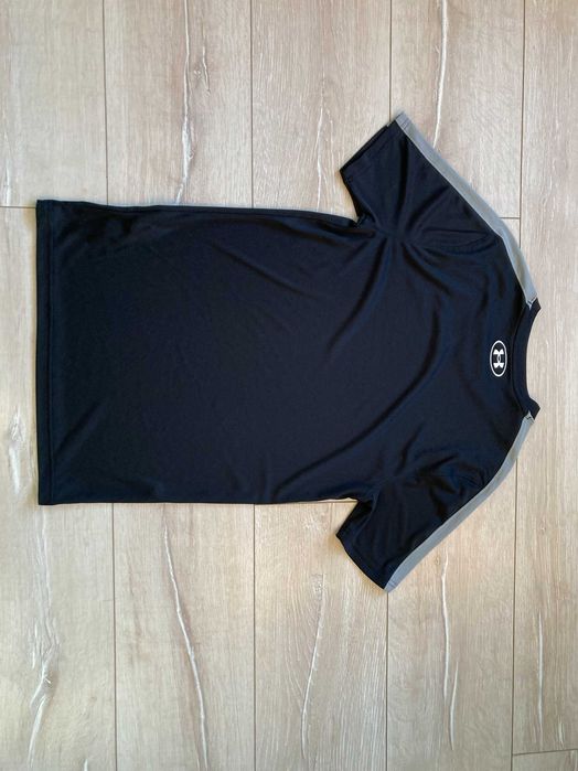 Under Armour мъжка спортна тениска размер XS