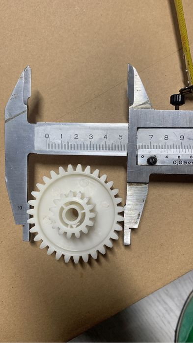 Pinion ORIGINAL roata dintata heinner albatros samus tocat carne NOU