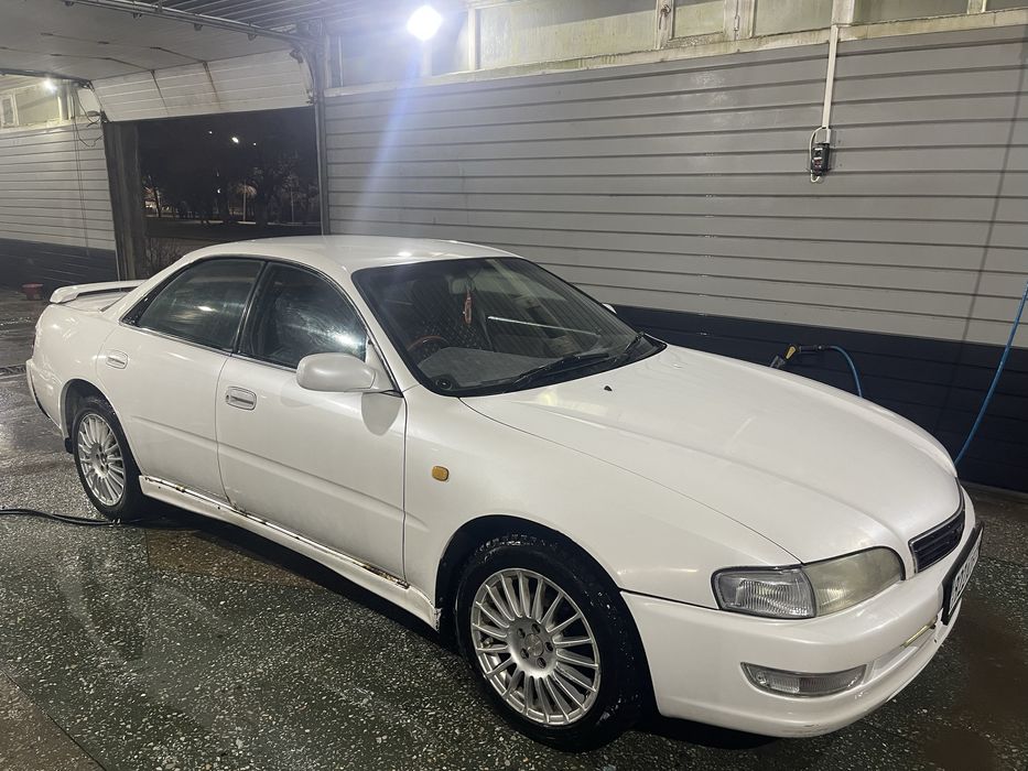 Тойота корона ексив