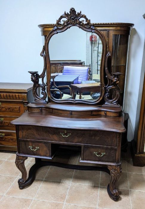 Очарование прошлого! Антикварное дамское бюро после реставрации.