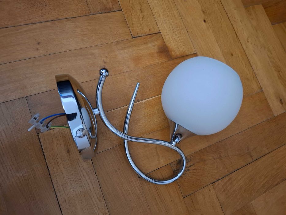 Corpuri de iluminat plafoniere candelabre lustre aplice Ikea Philips