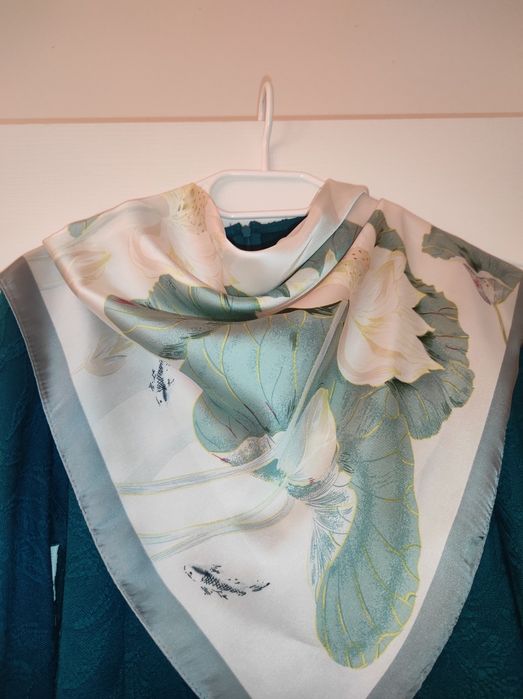 Eșarfă eleganta noua