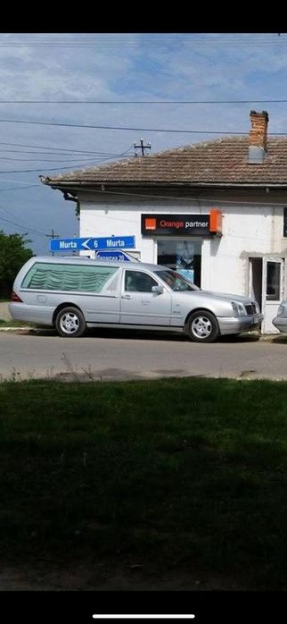 Vând Mercedes Benz dric funerar