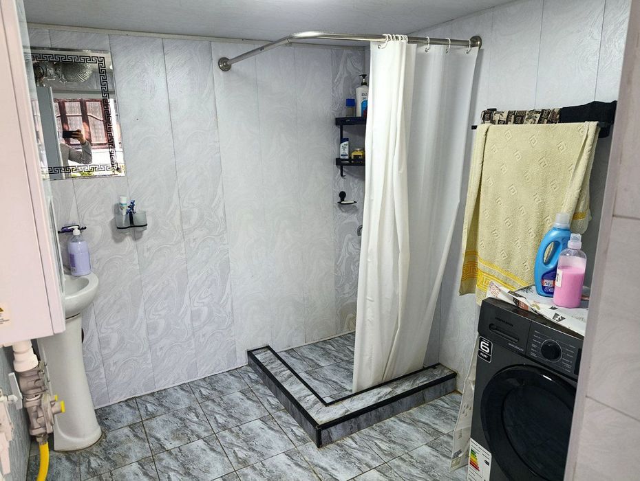 Срочно Продам Дом участок 2.5 соток вдоль дороги первая линия