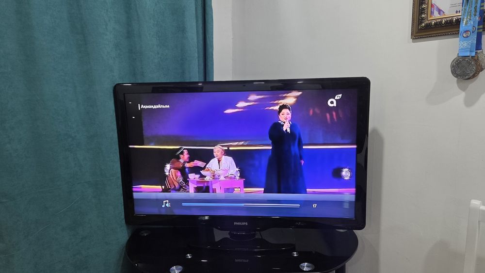 Продаеться жк телевизор