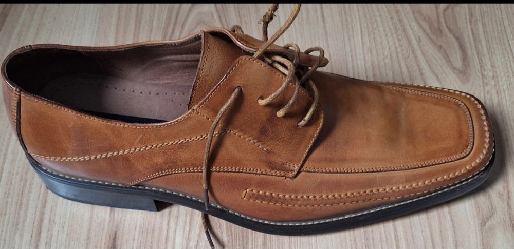 Pantofi din piele maro