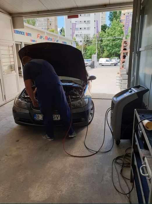Încărcare freon auto R 134 A