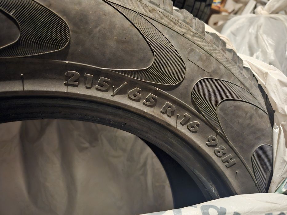 Летняя резина 215/65 16 б/у