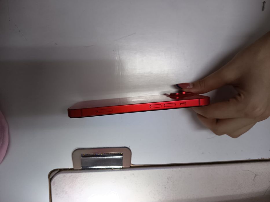 Vand schimb iphone 14 red