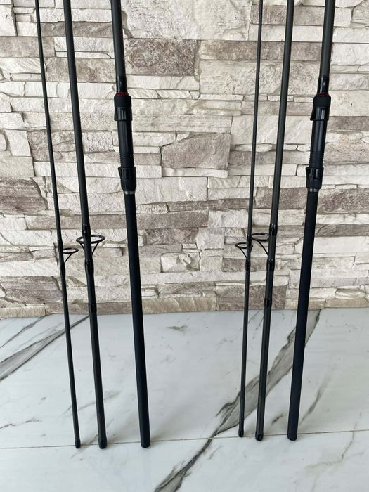 Vand lansete daiwa black widow