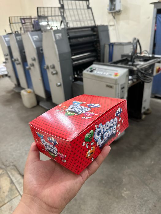 Karton paket va kraft paketlar