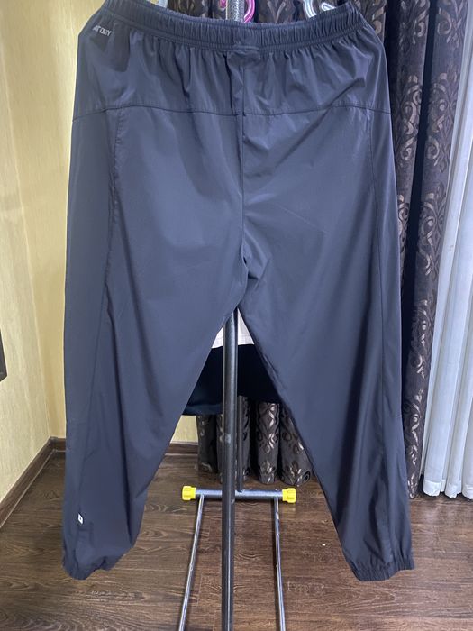 Ультралегкие спортивные брюки с технологией AT-DRY