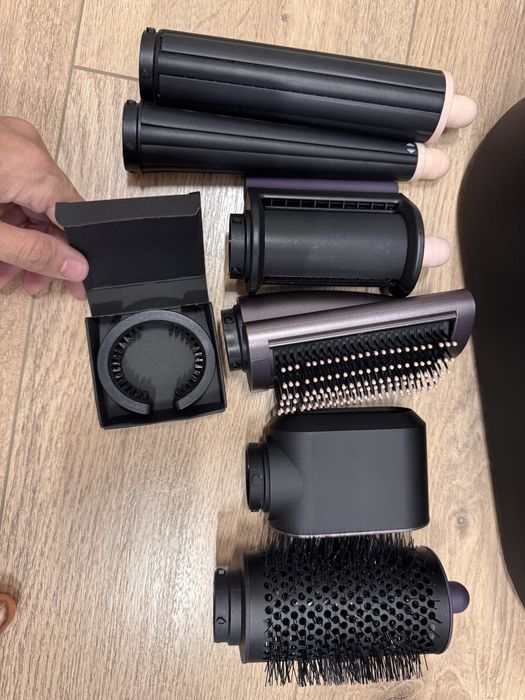 Продам Dyson Airwrap + Dyson Airstrait.