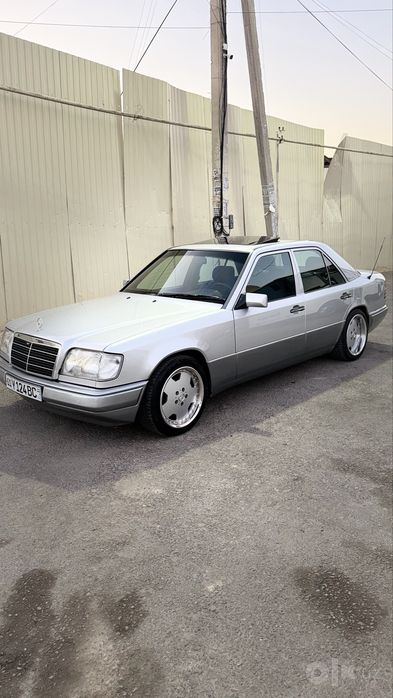 Mersedes 124  sotiladi  1992  E 500