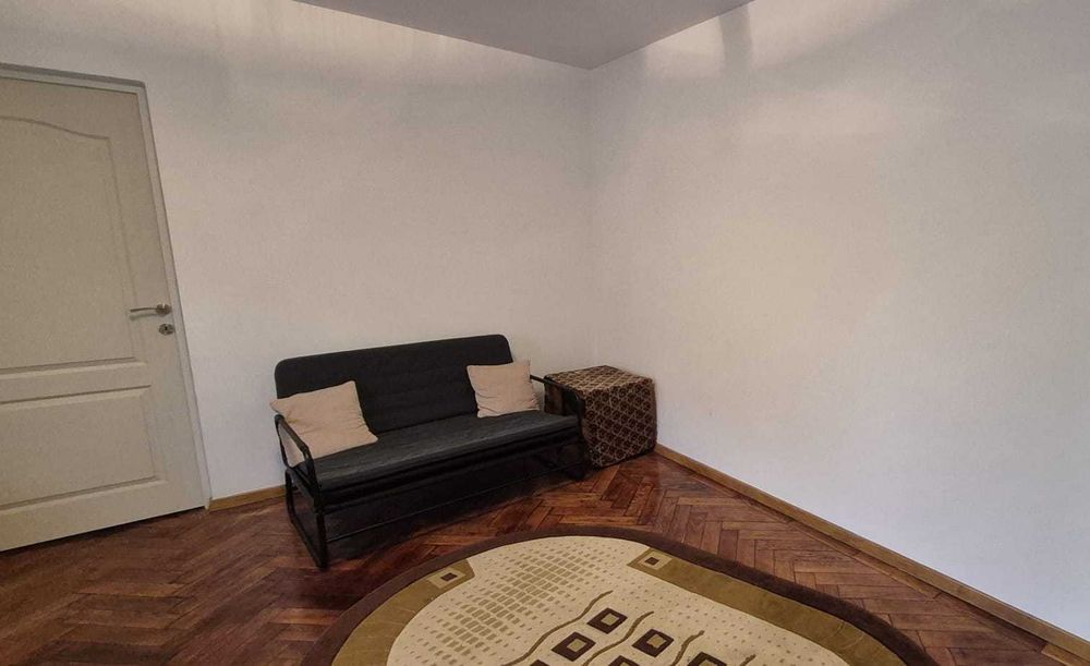 Inchiriez apartament 3 camere Rusciorului (proprietar)