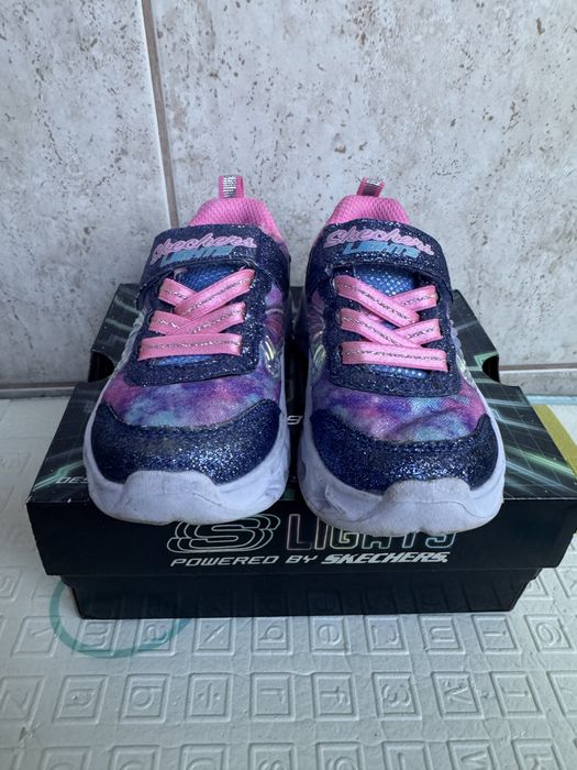 Adidași skechers cu lumini, mărime 22