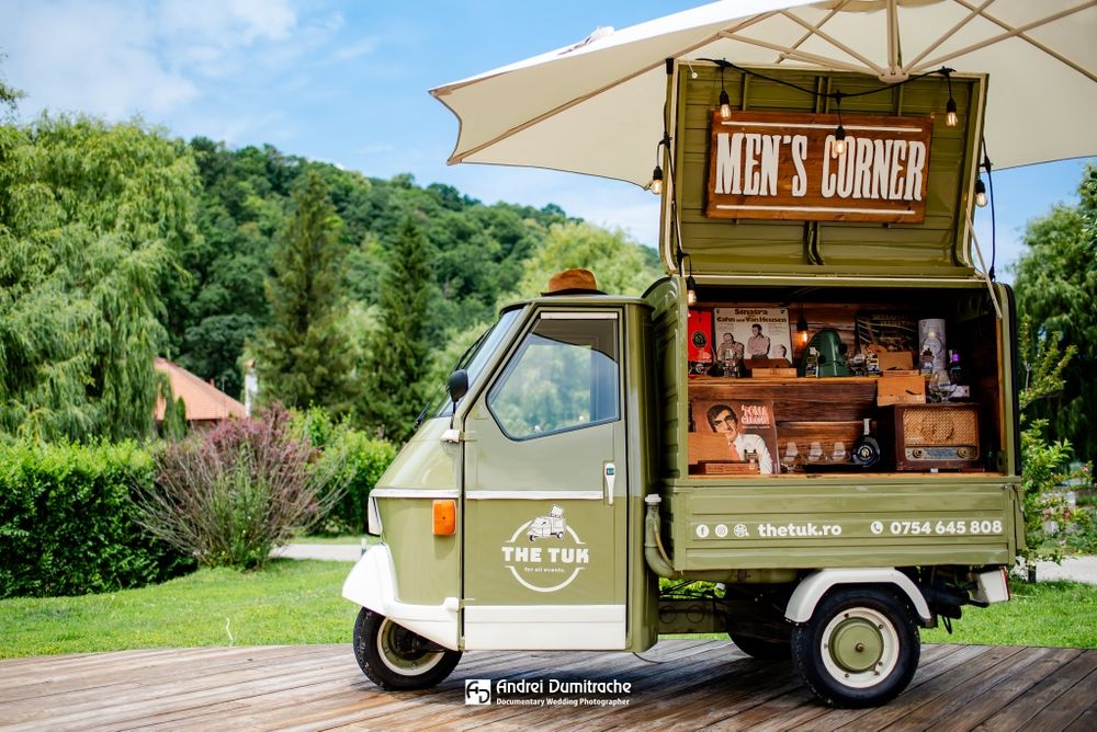 The Tuk Cigar Bar / Lemonade Bar / Prosecco Bar Bucuresti Sectorul 5