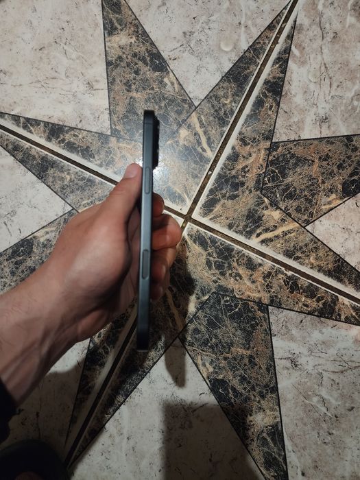 Iphone 16 plus de vânzare