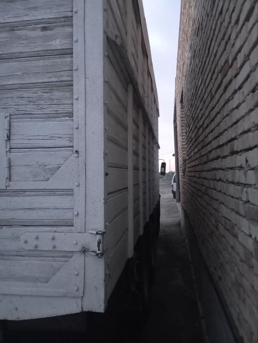 Kamaz bartavoy sotiladi